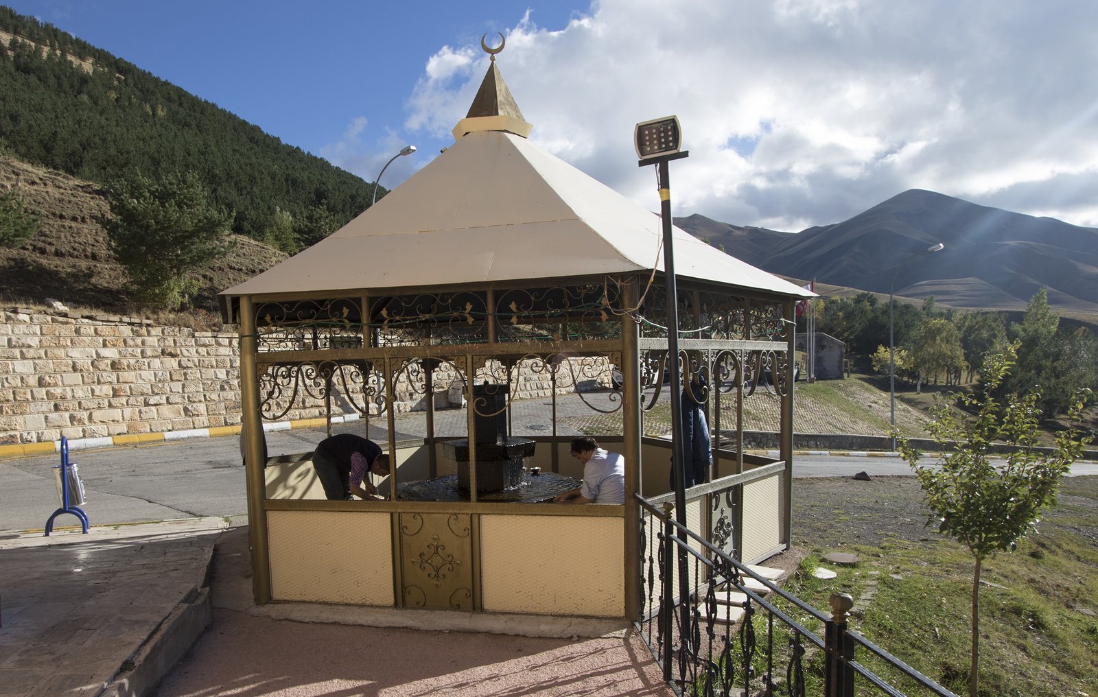 ABDURRAHMAN GAZİ TÜRBESİ görseli