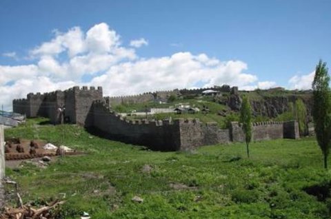 ARDAHAN CASTLE 
