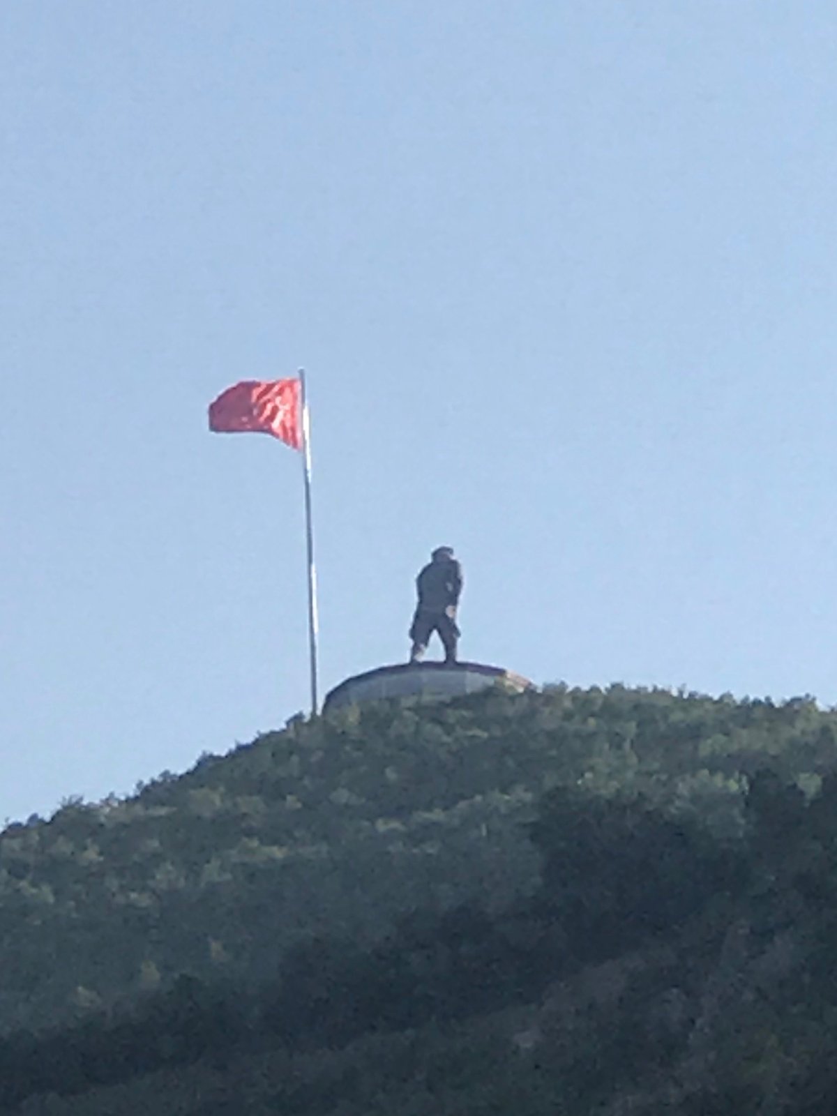 ARTVİN ATATÜRK HEYKELİ görseli