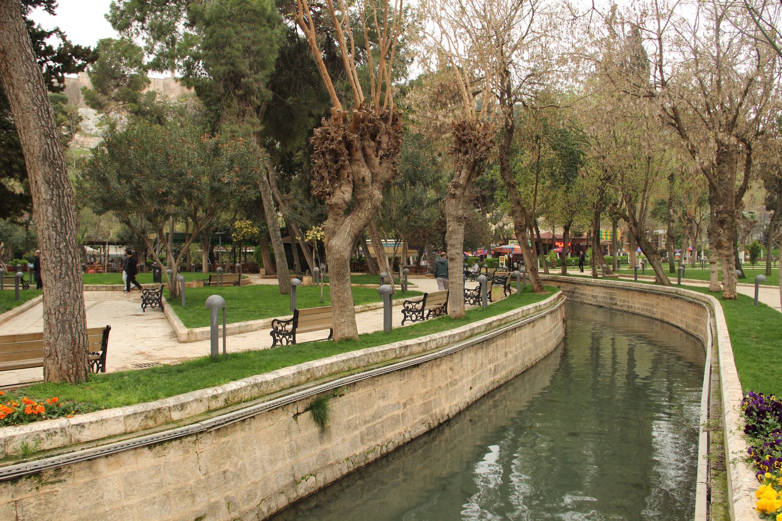 Balıklıgöl, Urfa 2015-17.jpg