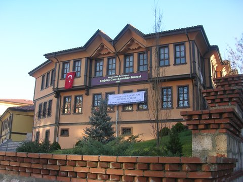ÇAĞDAŞ CAM SANATLARI MÜZESİ