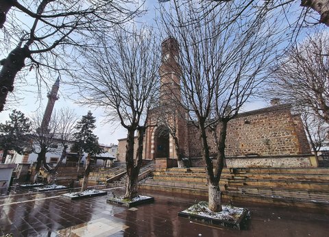 ÇELEBİ MEHMET MEDRESESİ