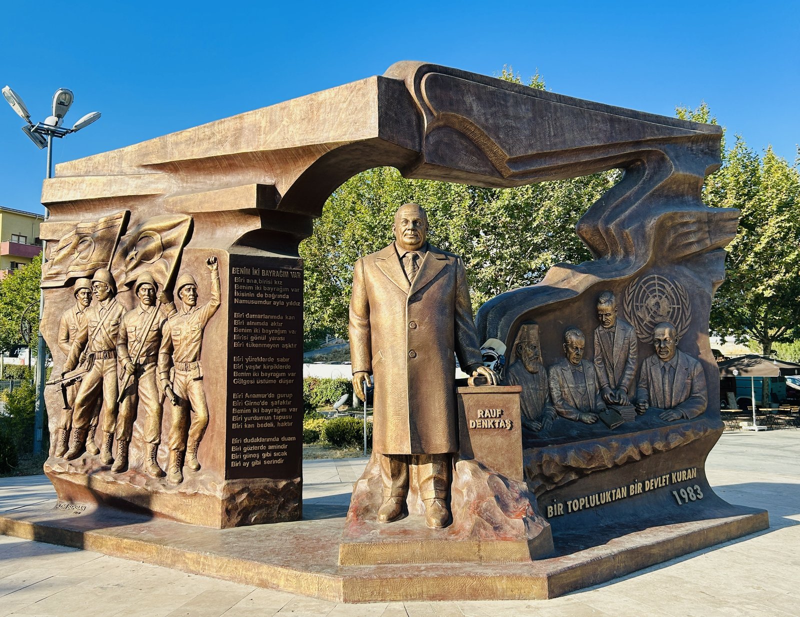 CYPRUS MONUMENT görseli