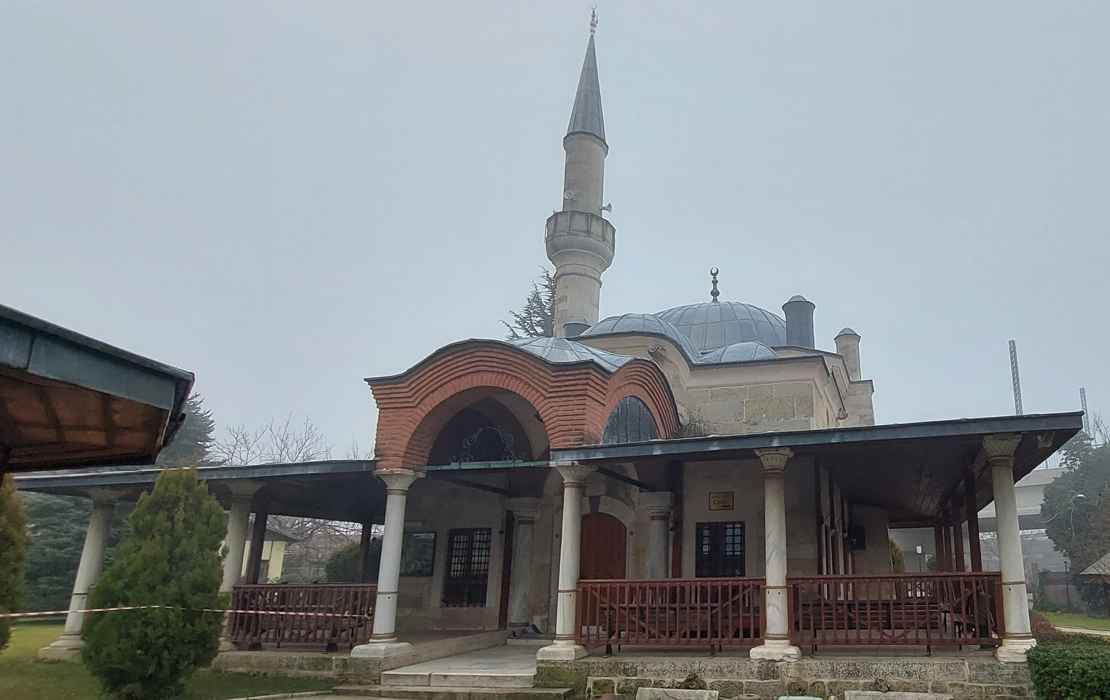 DARÜLHADIS MOSQUE CAMİİ görseli