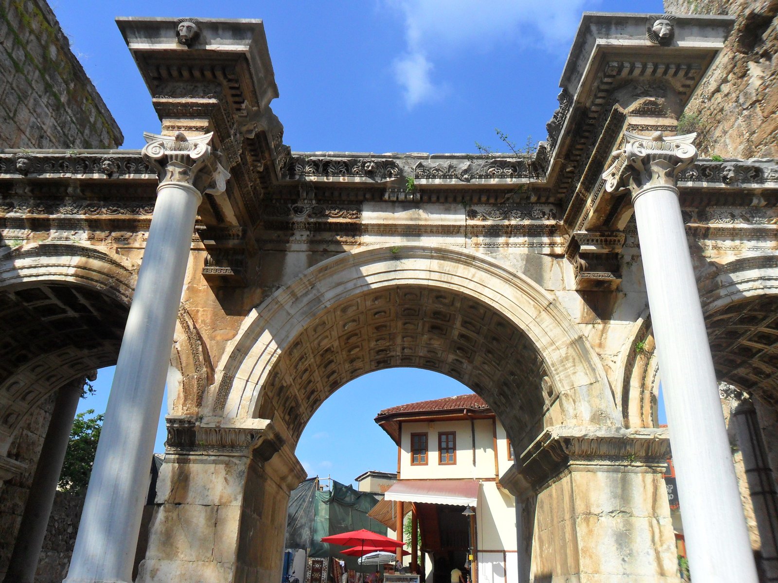 Hadrian Kapısı (2).JPG