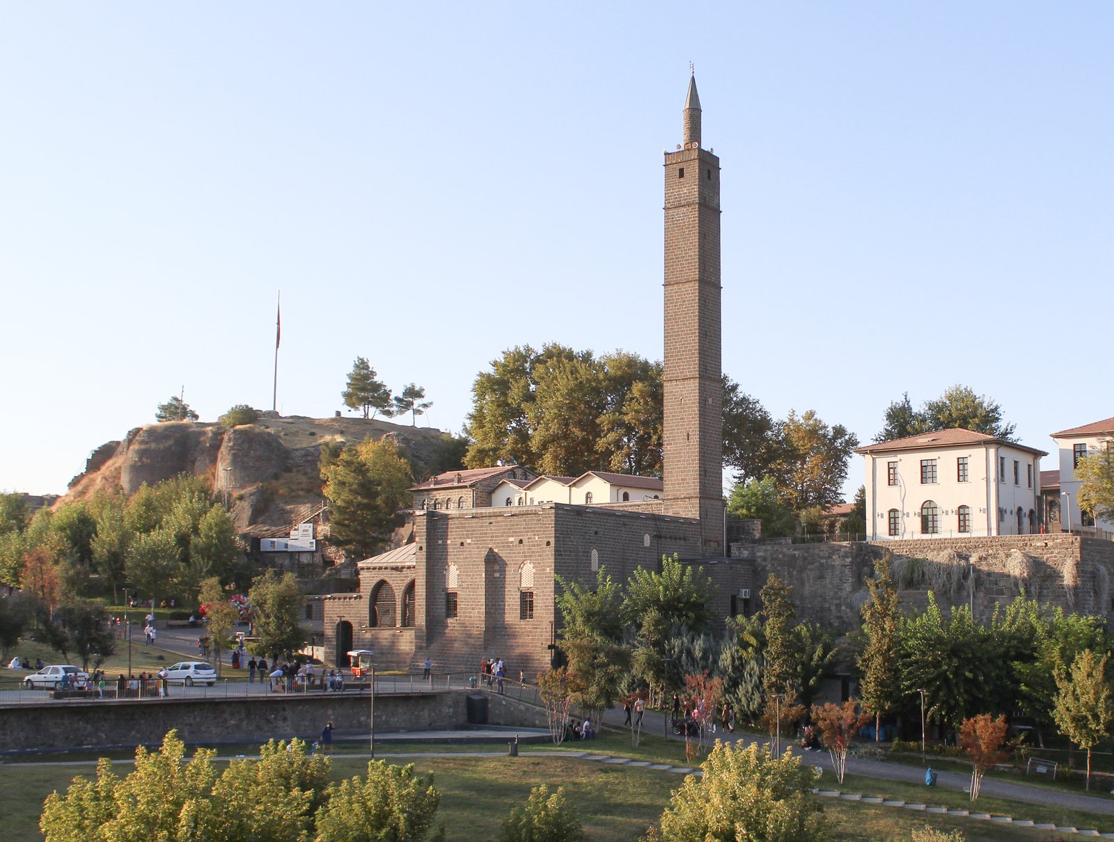 HAZRETİ SÜLEYMAN CAMİ görseli