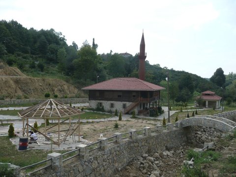 HEMŞİN KÖYÜ CAMİİ