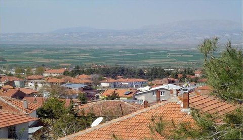 HÜSAMETTİN BEY TÜRBESİ