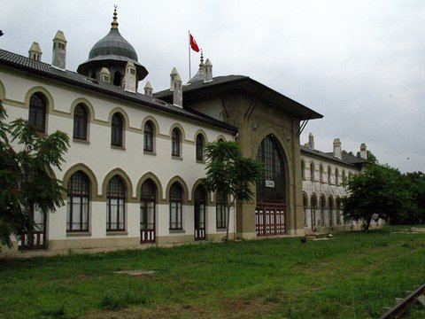 KARAAĞAÇ TREN GARI