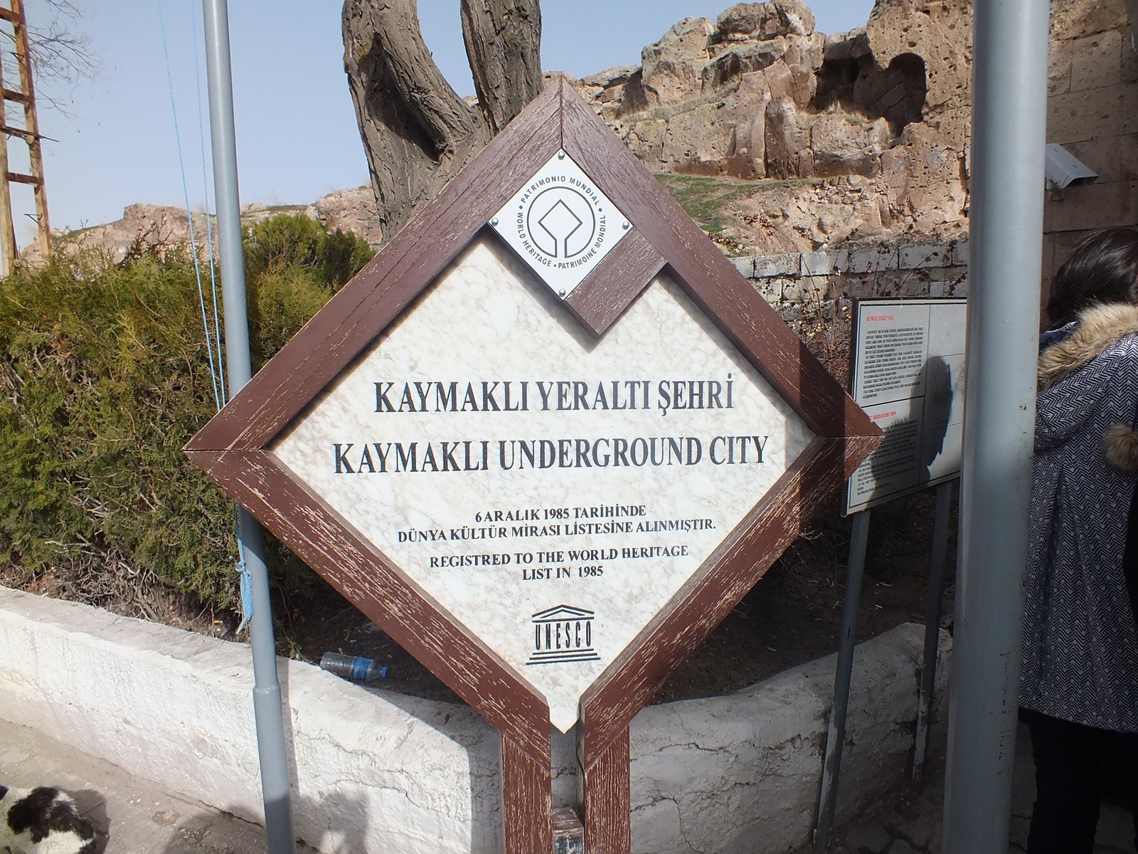 Kaymaklı Yeraltı Şehri tabela.JPG