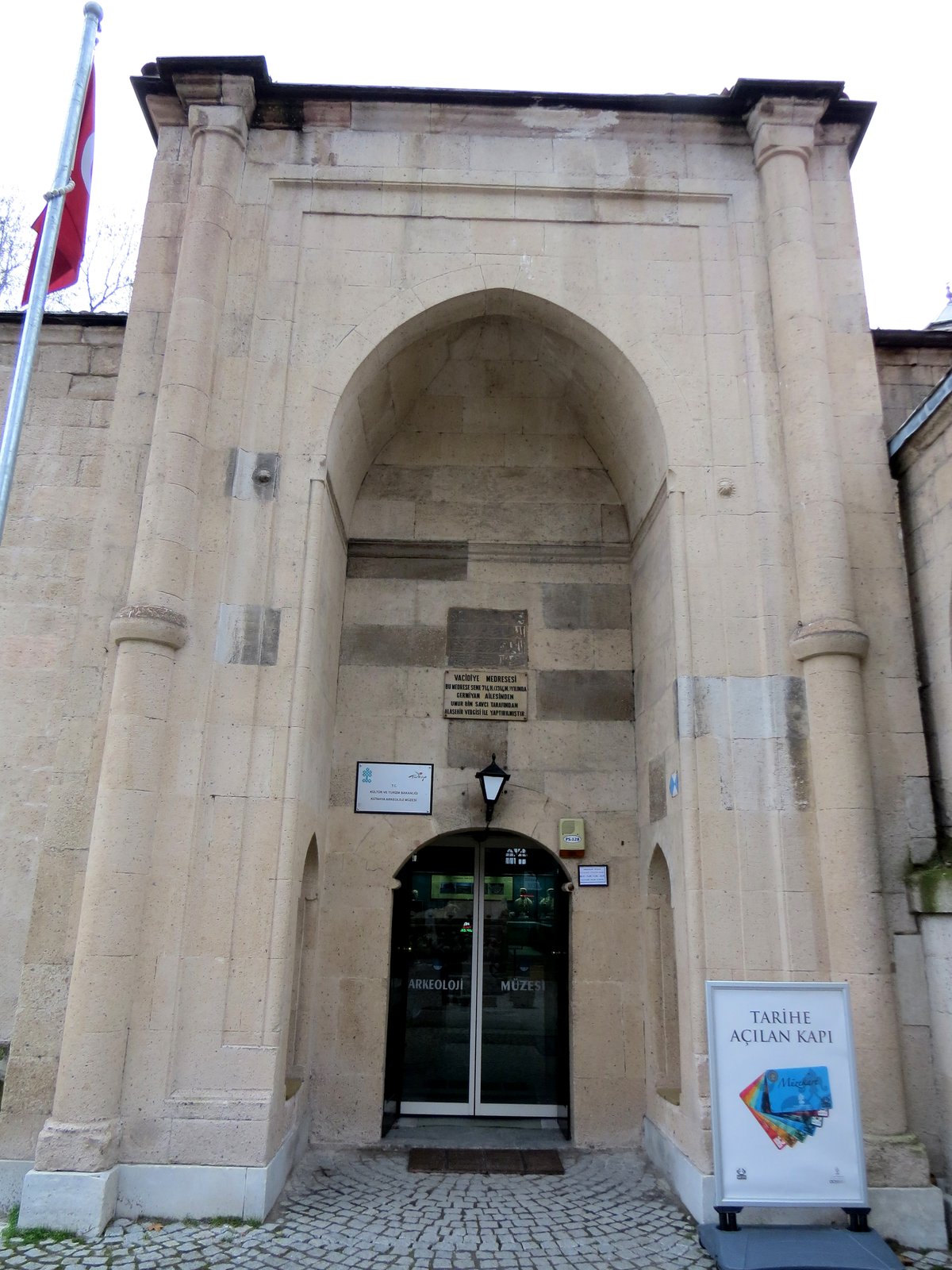 KÜTAHYA ARCHAEOLOGY MUSEUM MÜZESİ görseli