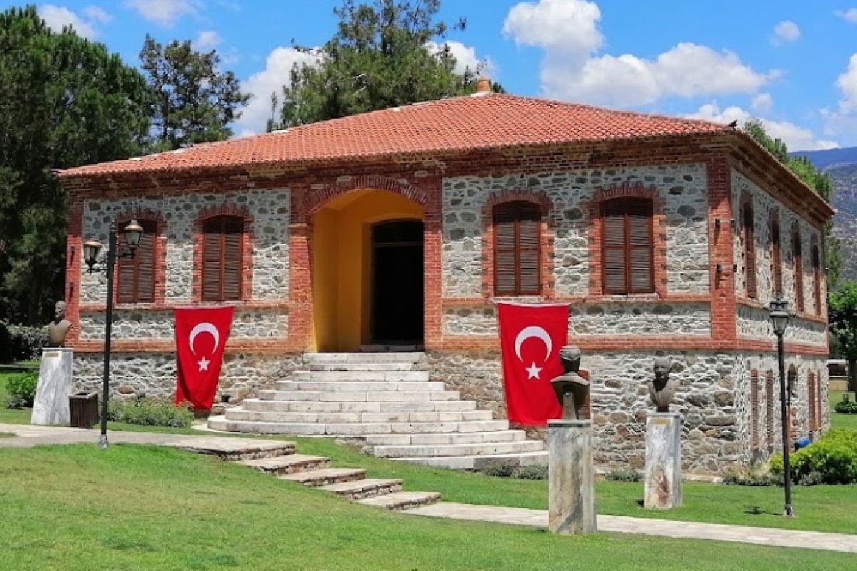 Cine Kuvayi Milliye Muze Binasi.jpg