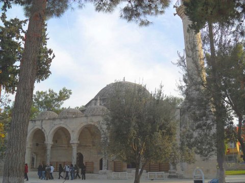 LAAL PAŞA CAMİİ