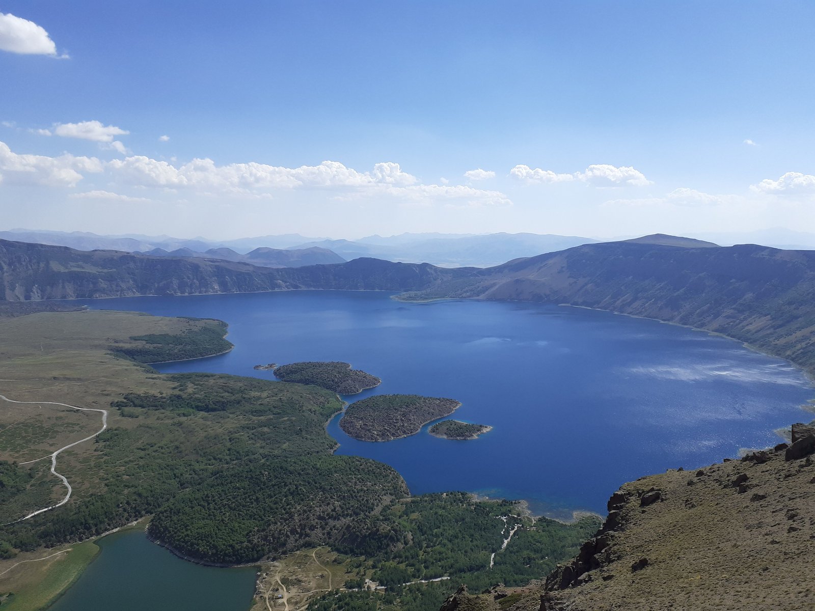 LAKE NEMRUT GÖLÜ görseli