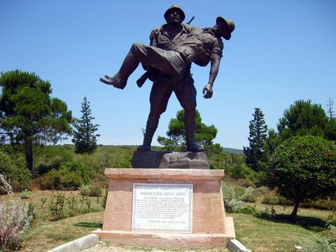MEHMETÇİK ANITI