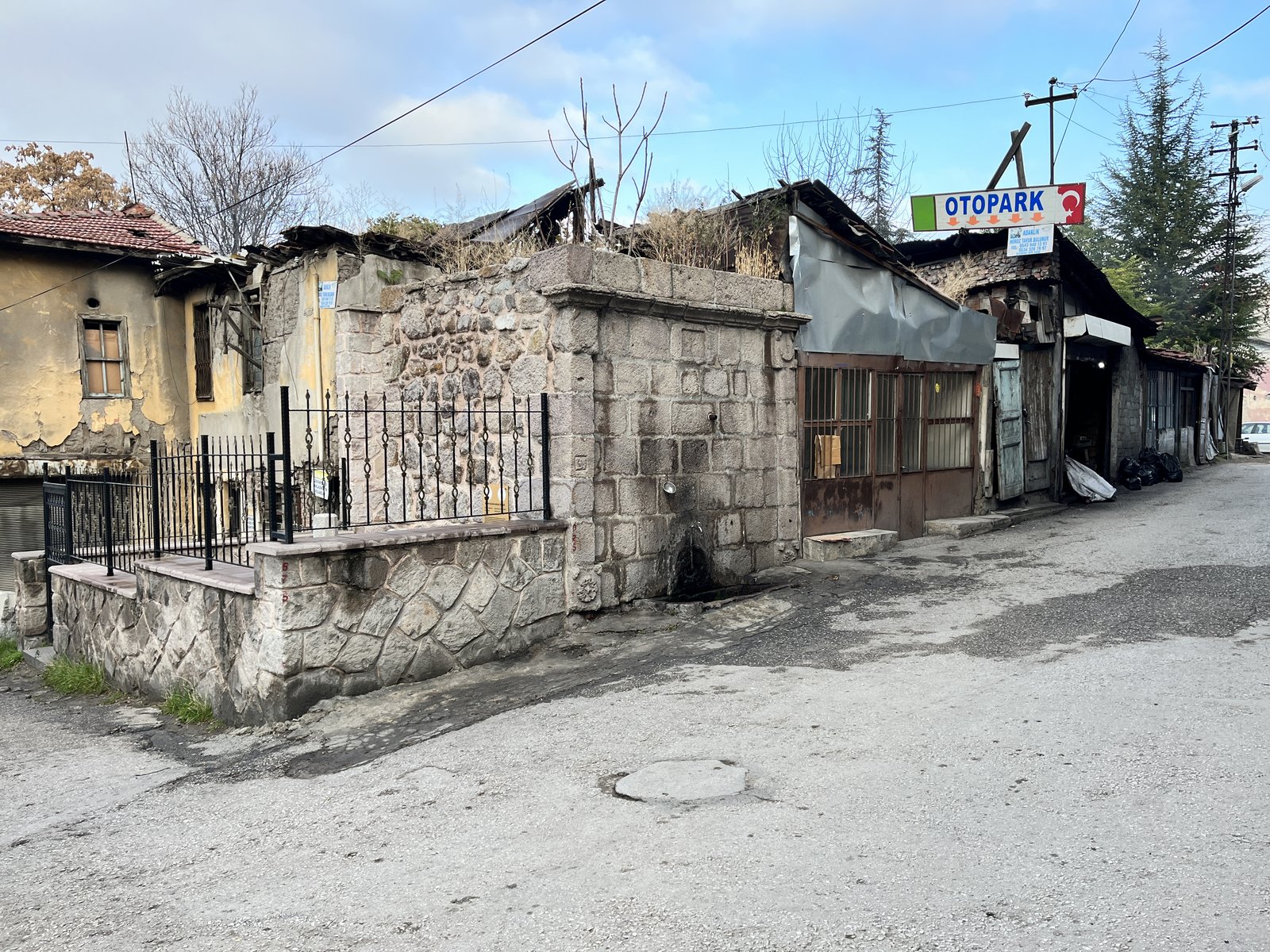 MELİKE SULTAN HATUN TÜRBESİ görseli