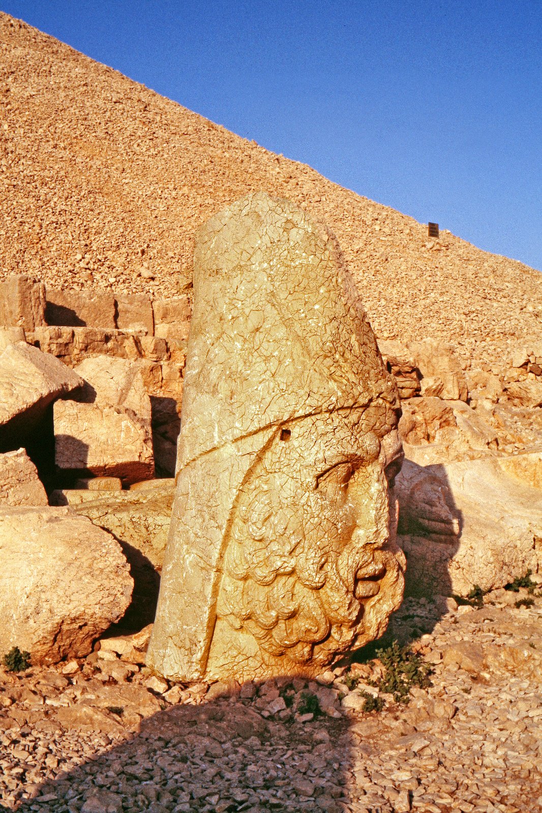 00 1372 Mount Nemrut - Adiyaman, Türkei.jpg