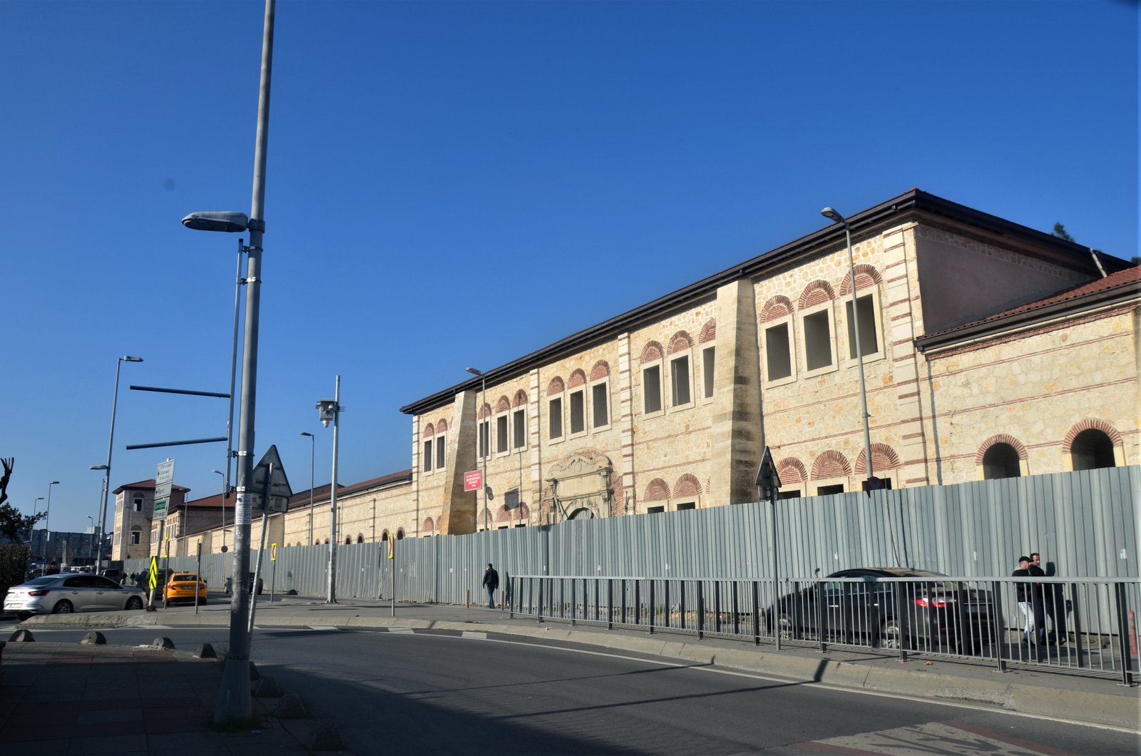 RAMI BARRACKS görseli
