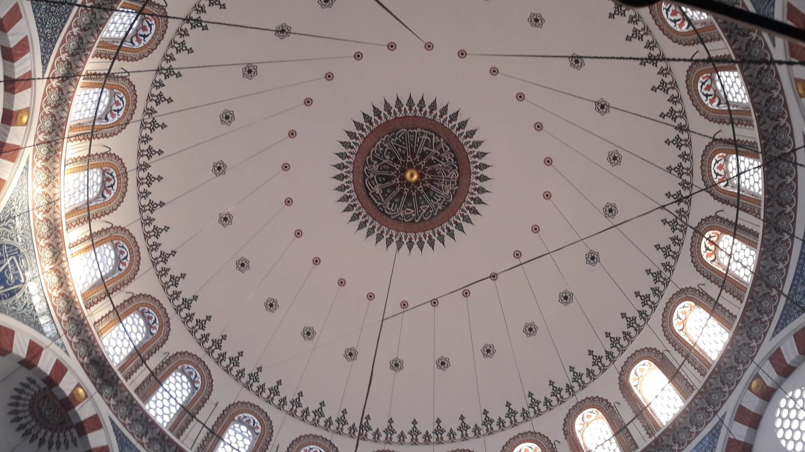 RÜSTEM PAŞA CAMİİ2026-01-01 at 16.48.30 (2).jpg