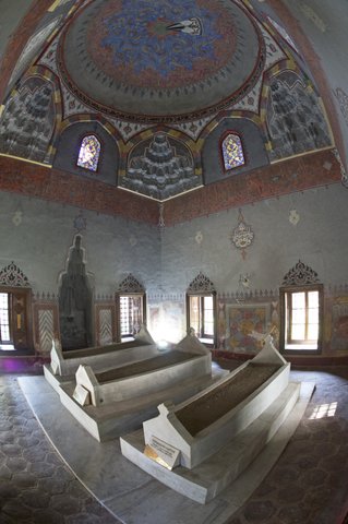 ŞİRİN HATUN TÜRBESİ