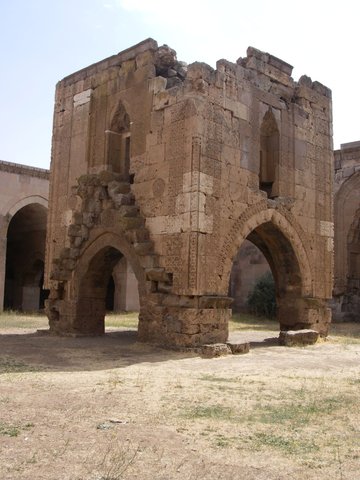 SULTANHANI KERVANSARAYI