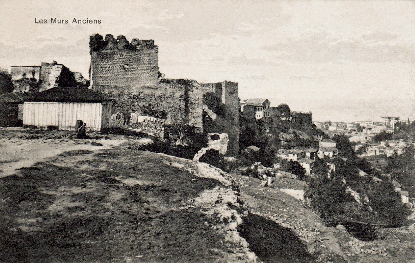 Ancient walls of Trebizond 2.jpg