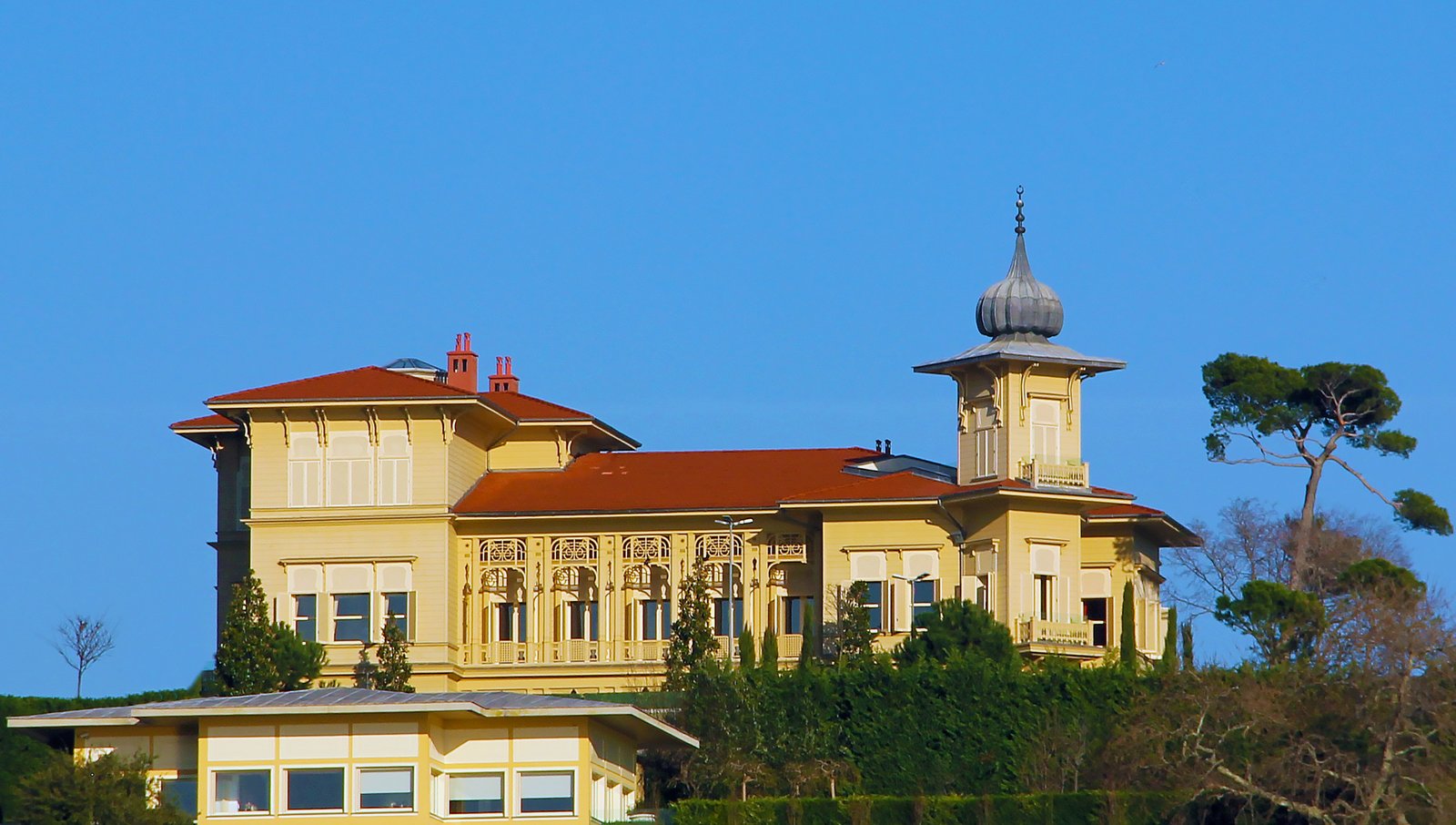 VAHDETTIN PAVILION görseli